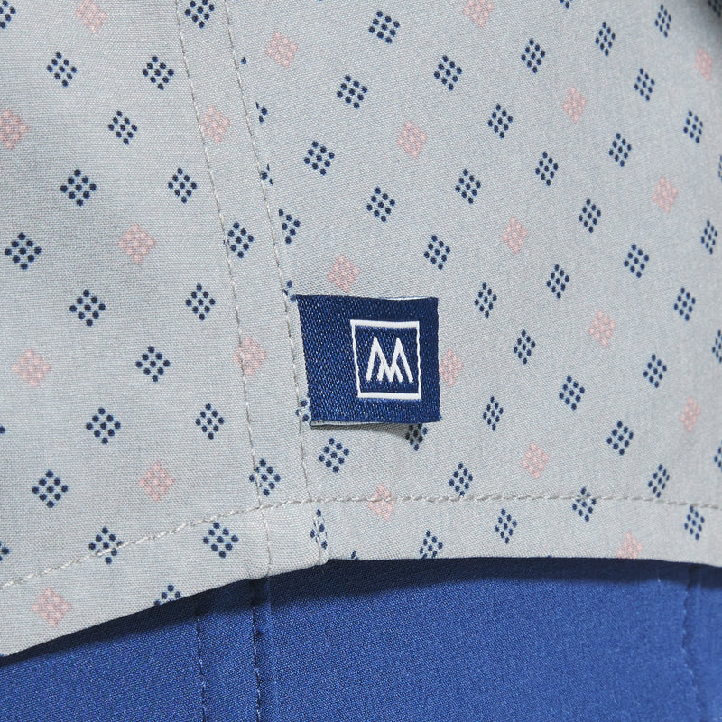 Leeward No Tuck Dress Shirt - Gray Pink Diamond Print, fabric swatch closeup